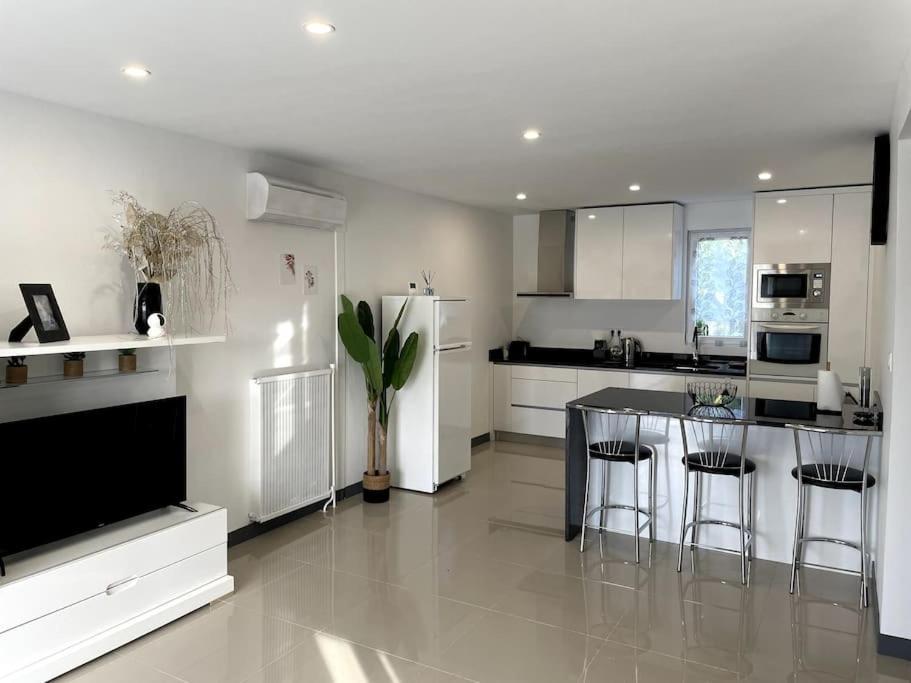 Montélimar Appartement T4 Cosi: Tv Netflix Parking מראה חיצוני תמונה
